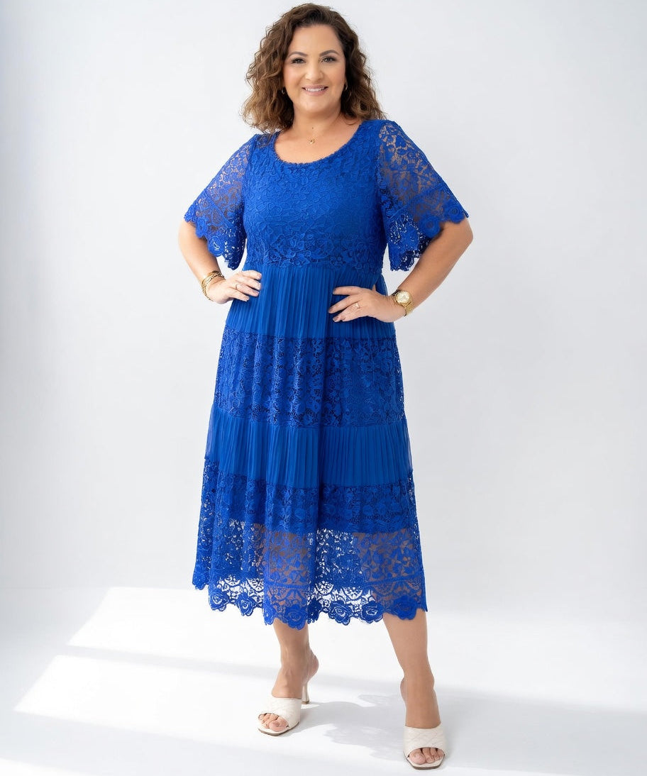 Clarisse™ — Robe midi élégante à dentelle délicate