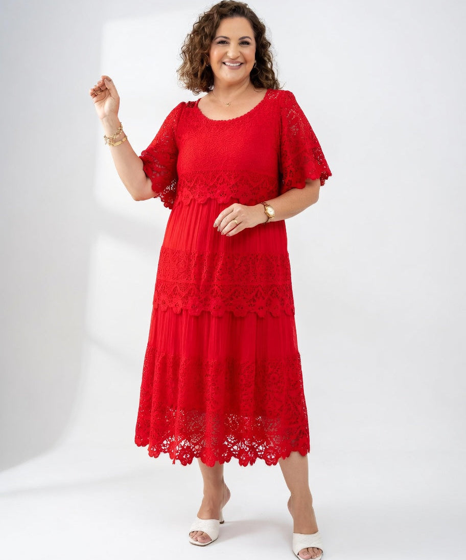 Clarisse™ — Robe midi élégante à dentelle délicate